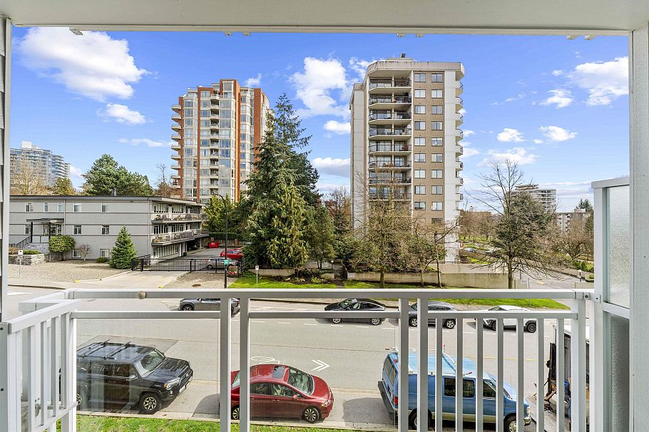 305 717 Chesterfield Avenue North Vancouver, BC - 22