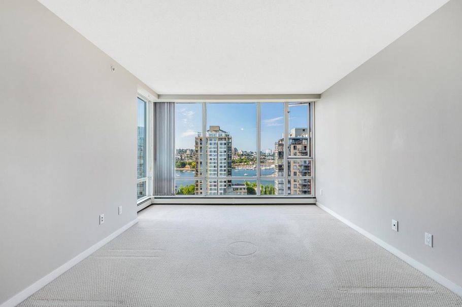 1901 1201 Marinaside Crescent Vancouver, BC - 5