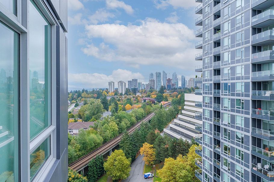 2503 5470 Ormidale Street Vancouver, BC - 17