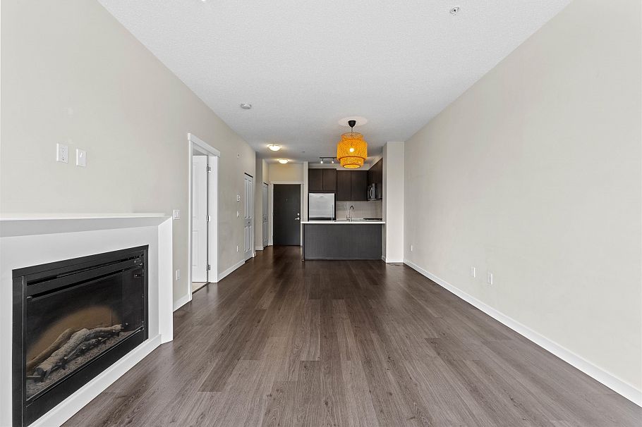 305 717 Chesterfield Avenue North Vancouver, BC - 6