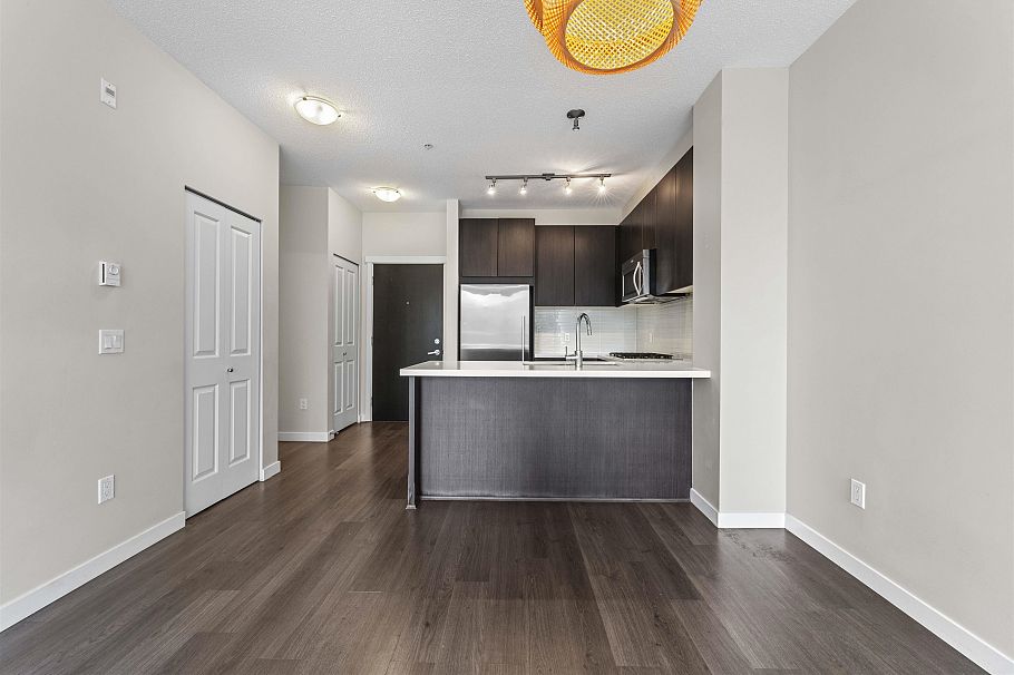 305 717 Chesterfield Avenue North Vancouver, BC - 8