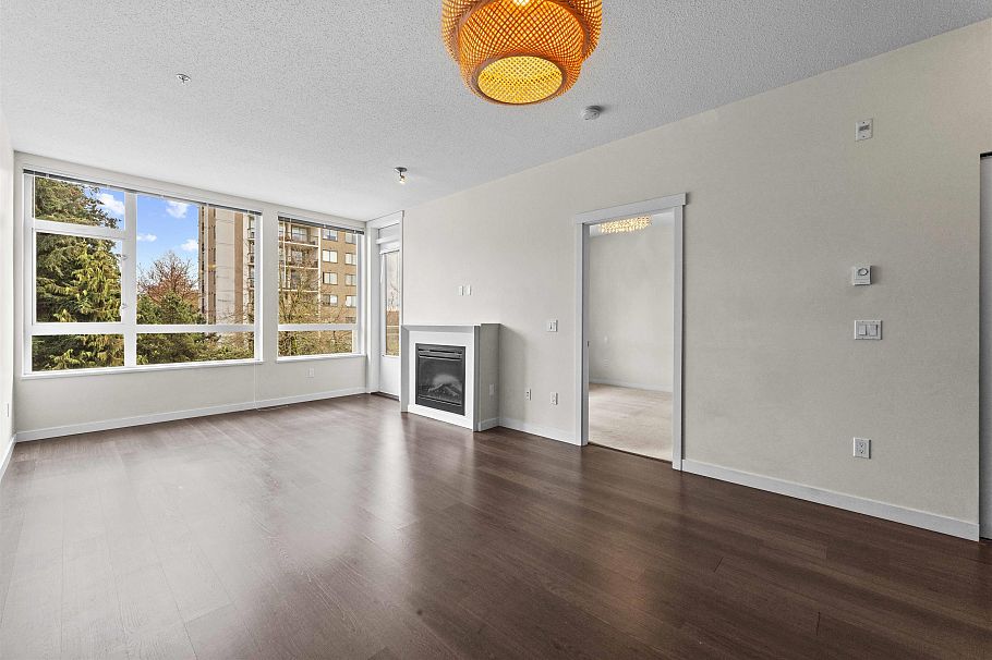 305 717 Chesterfield Avenue North Vancouver, BC - 18