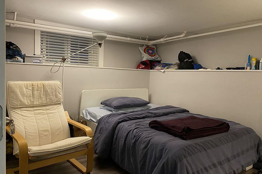 3716 W 16th Avenue Vancouver, BC - 9