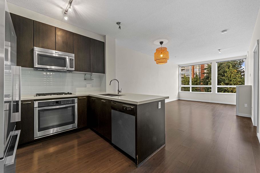305 717 Chesterfield Avenue North Vancouver, BC - 14