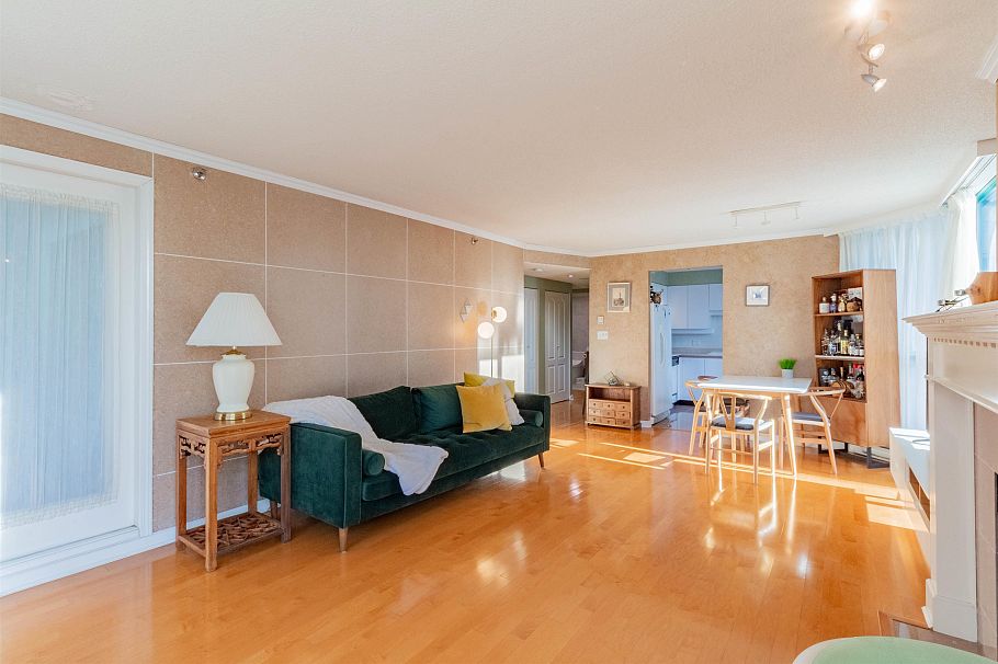 801 1132 Haro Street Vancouver, BC - 5