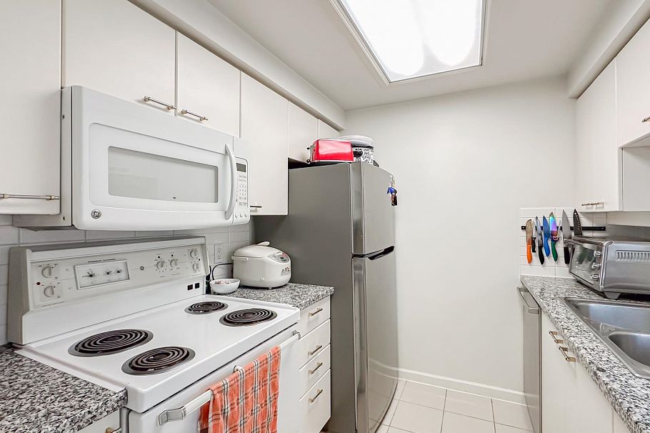 701 1318 Homer Street Vancouver, BC - 6