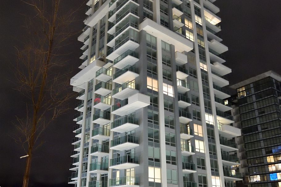 1703 1675 Lions Gate Lane North Vancouver, BC - 12