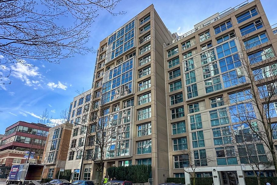 701 1318 Homer Street Vancouver, BC - 1