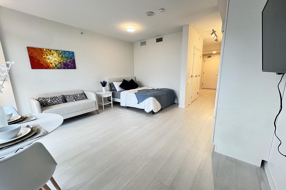 809 180 E 2nd Avenue Vancouver, BC - 3