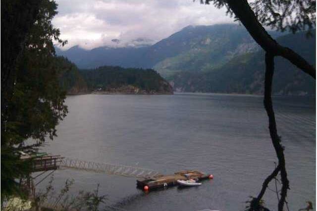 308 Sasamat Lane North Vancouver, BC - 2