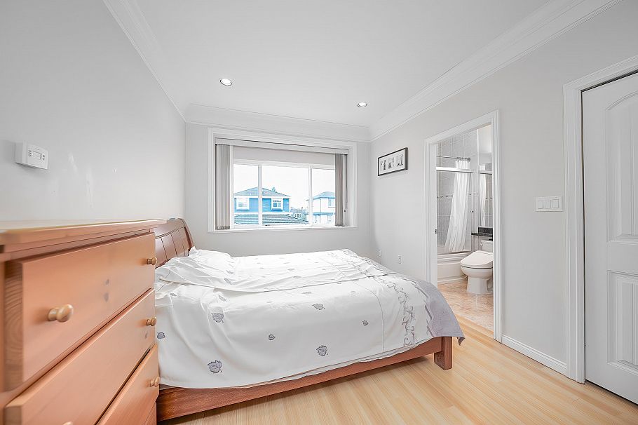 3320 E 43rd Avenue Vancouver, BC - 15