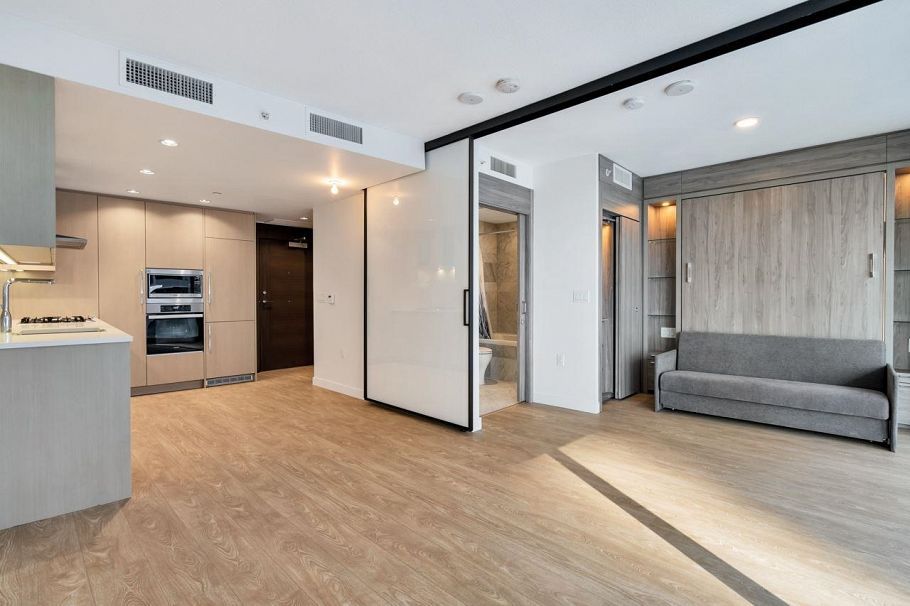 612 89 Nelson Street Vancouver, BC - 2