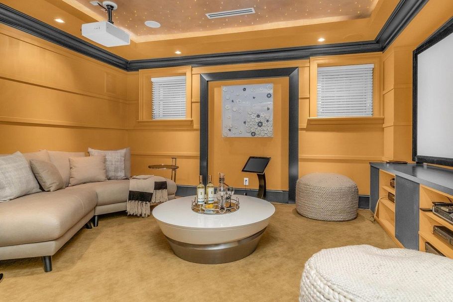 6037 Churchill Street Vancouver, BC - 35