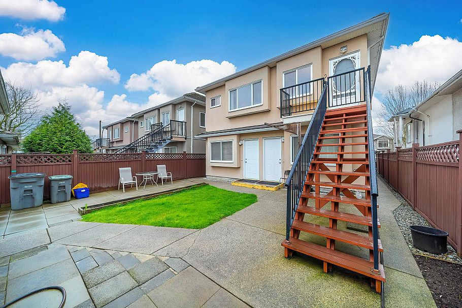 3320 E 43rd Avenue Vancouver, BC - 31