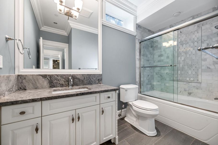 738 W 54th Avenue Vancouver, BC - 33