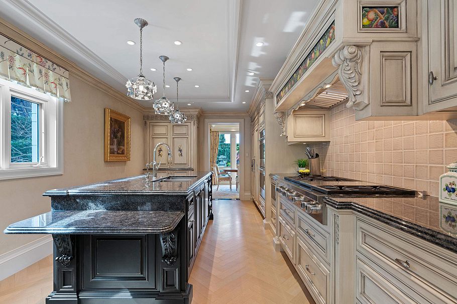 1B 1596 W 14th Avenue Vancouver, BC - 12