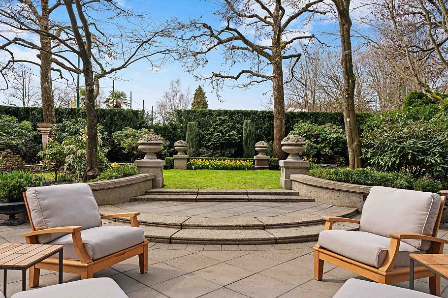 1B 1596 W 14th Avenue Vancouver, BC - 37