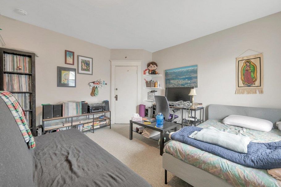 482 W 17th Avenue Vancouver, BC - 17