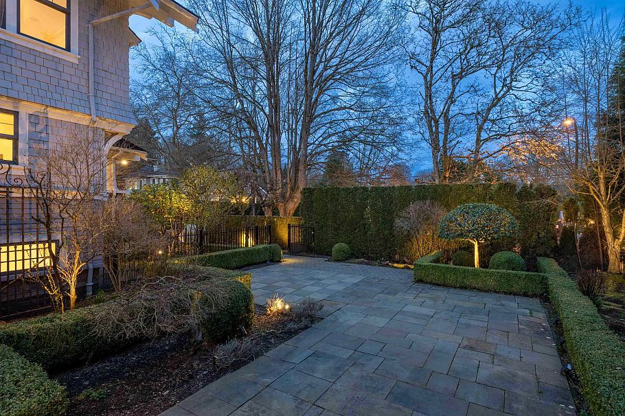 3835 Selkirk Street Vancouver, BC - 27