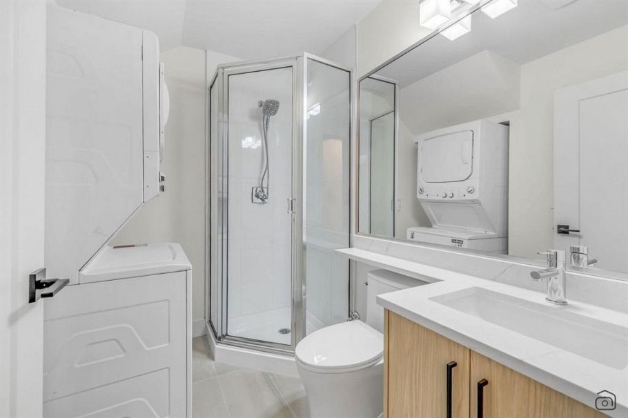 718 E 62nd Avenue Vancouver, BC - 7