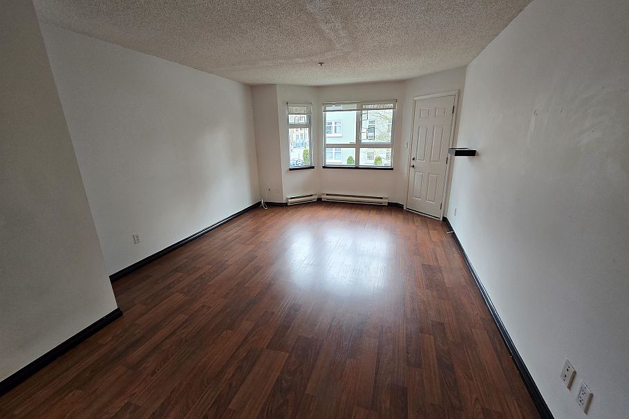 302 921 Thurlow Street Vancouver, BC - 4