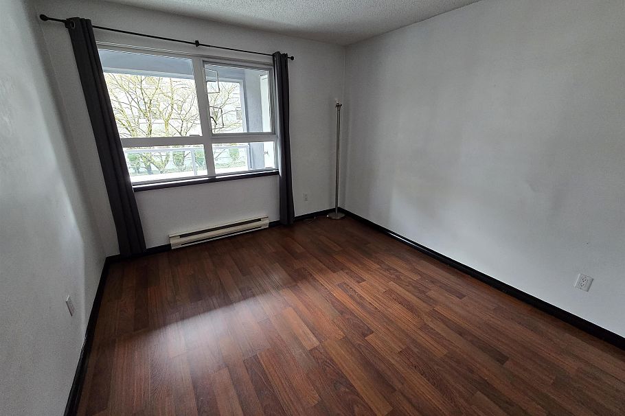 302 921 Thurlow Street Vancouver, BC - 5