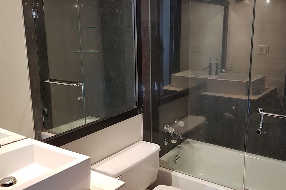 302 921 Thurlow Street Vancouver, BC - 9