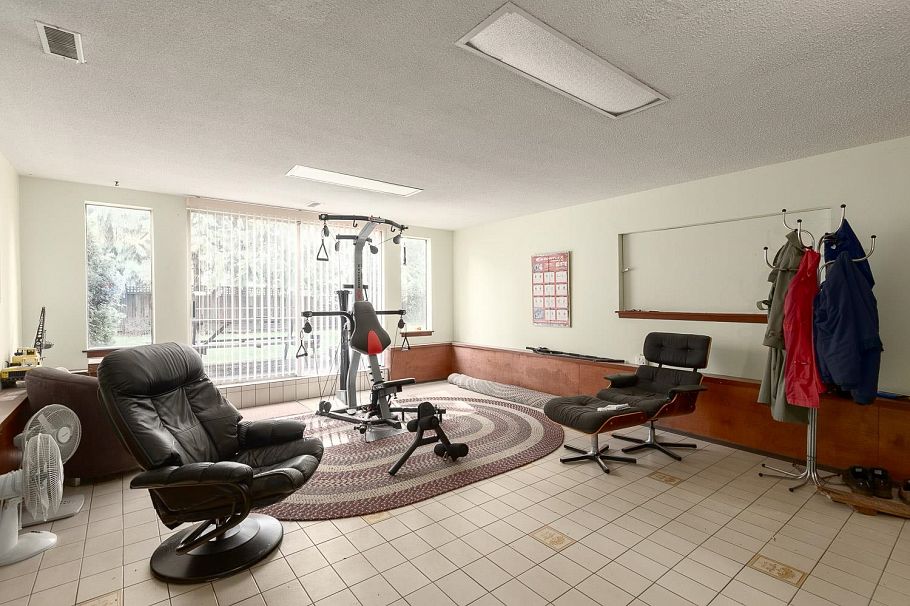 3186 W 42nd Avenue Vancouver, BC - 11