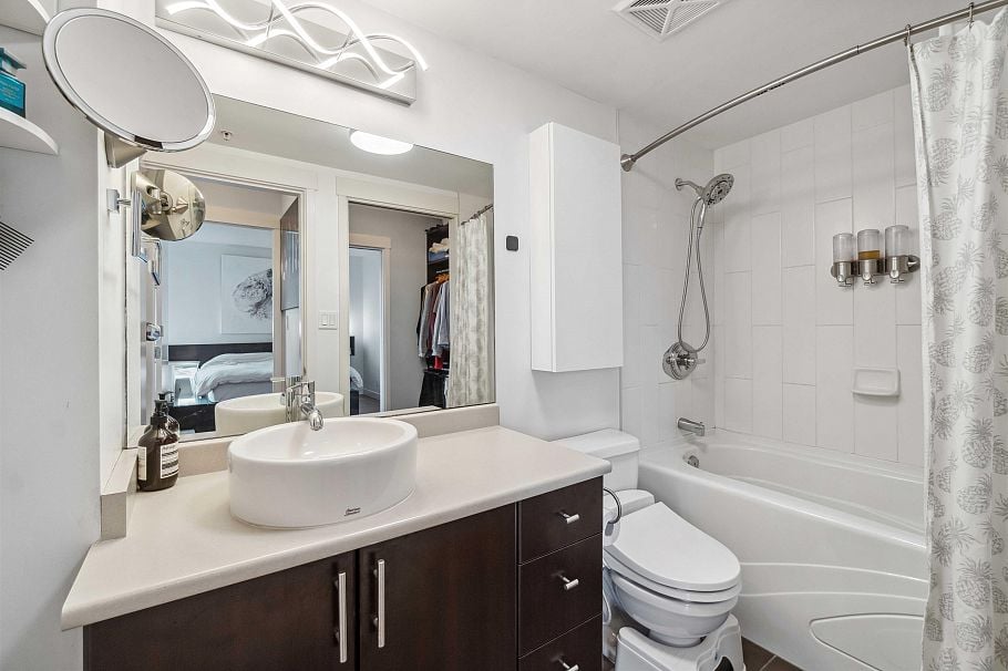 307 2520 Manitoba Street Vancouver, BC - 31