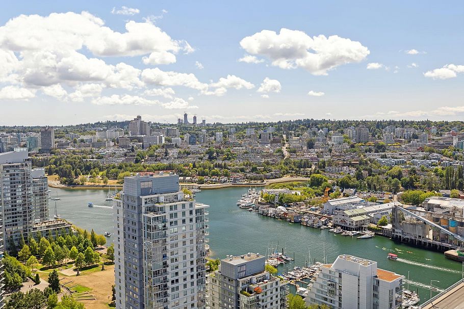 3809 1480 Howe Street Vancouver, BC - 11