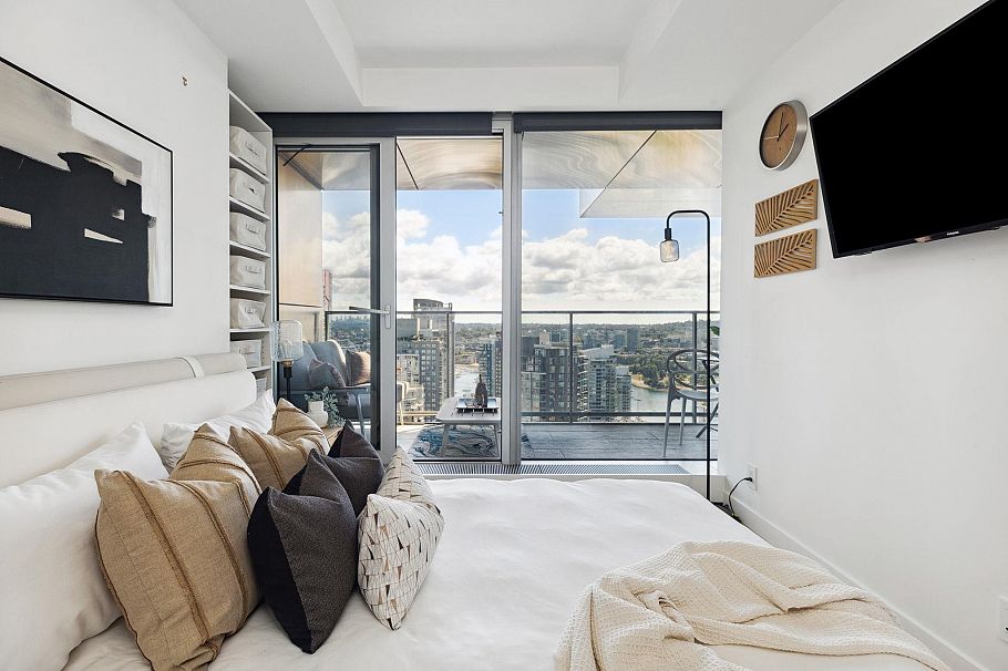 3809 1480 Howe Street Vancouver, BC - 8