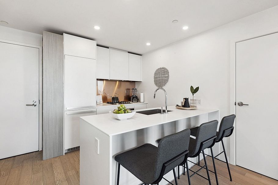 3809 1480 Howe Street Vancouver, BC - 5