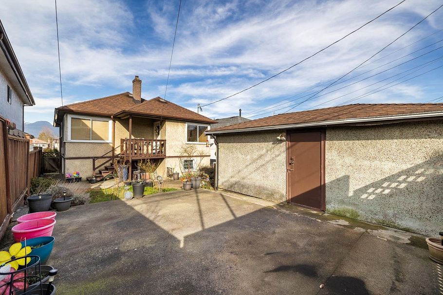 2550 Parker Street Vancouver, BC - 21