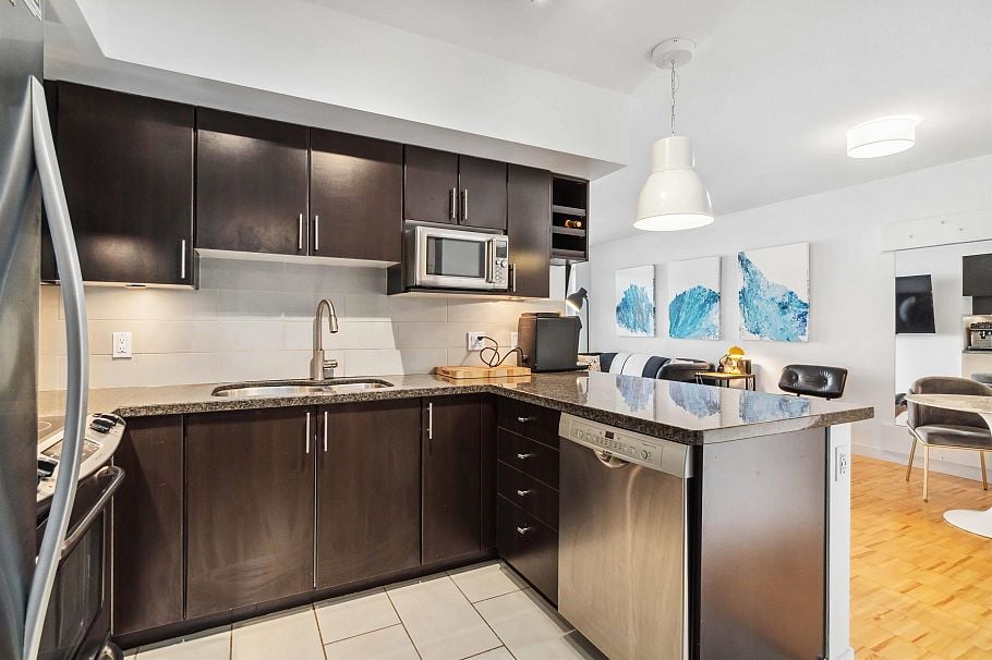 307 2520 Manitoba Street Vancouver, BC - 22