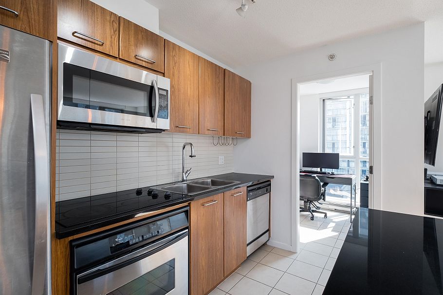 608 1199 Seymour Street Vancouver, BC - 12