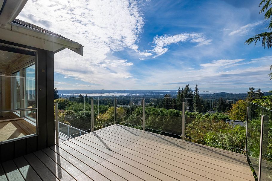 353 Newdale Court North Vancouver, BC - 16