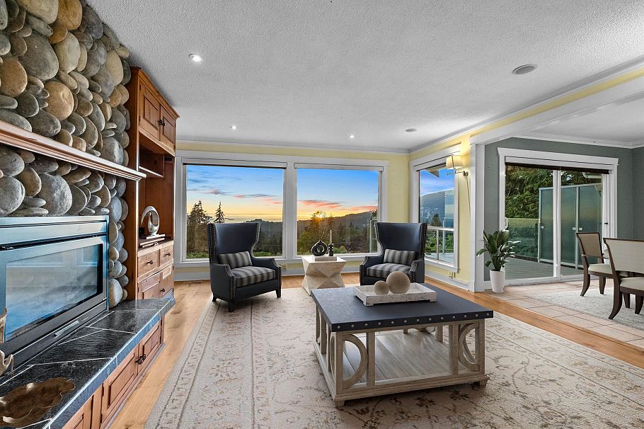 353 Newdale Court North Vancouver, BC - 4