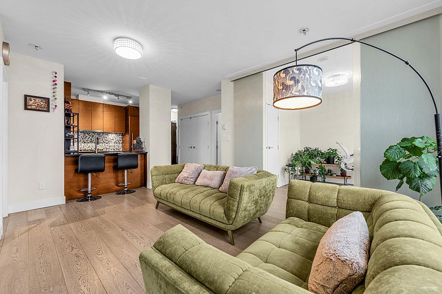 2002 565 Smithe Street Vancouver, BC - 5