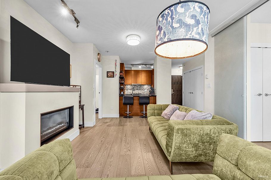 2002 565 Smithe Street Vancouver, BC - 6