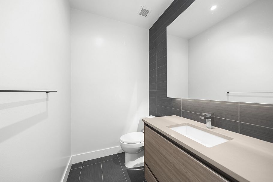 8577 Rivergrass Drive Vancouver, BC - 15