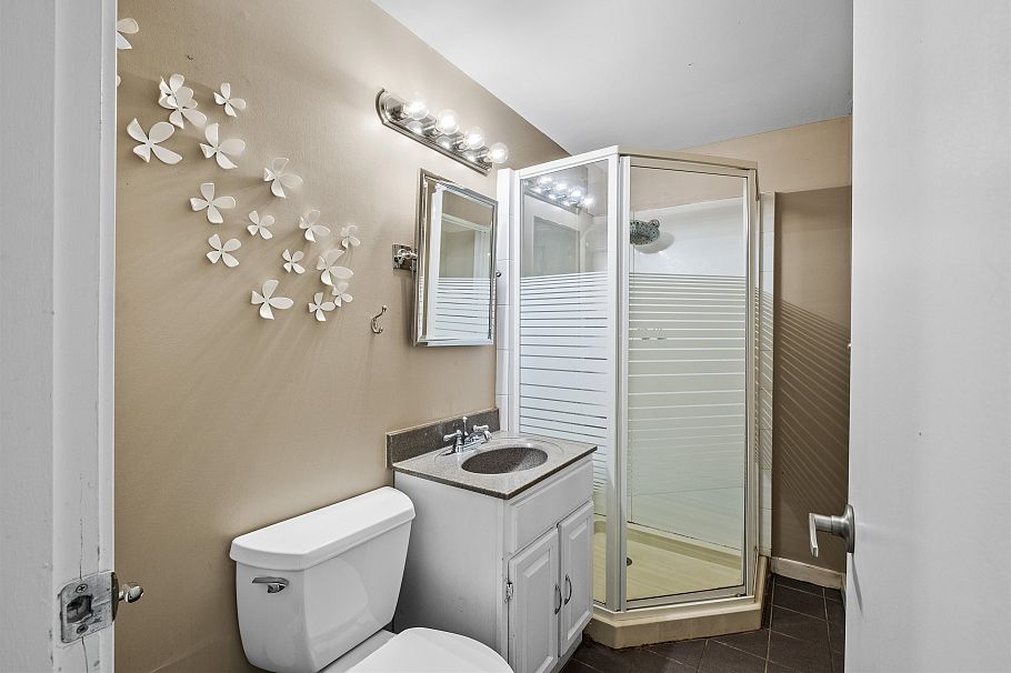 353 Newdale Court North Vancouver, BC - 31