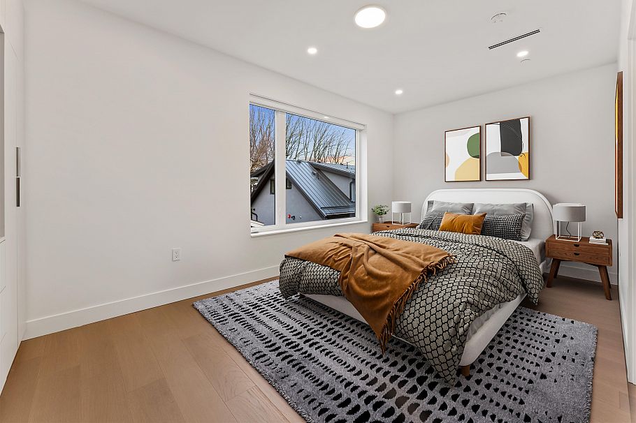 2 2241 E 8th Avenue Vancouver, BC - 7