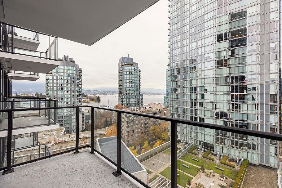 1003 620 Cardero Street Vancouver, BC - 27