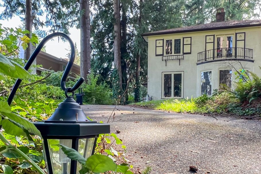 4786 Drummond Drive Vancouver, BC - 2