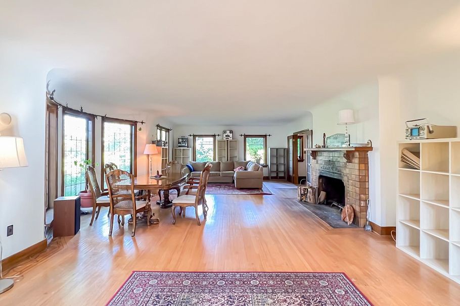 4786 Drummond Drive Vancouver, BC - 10