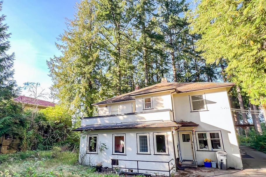 4786 Drummond Drive Vancouver, BC - 1