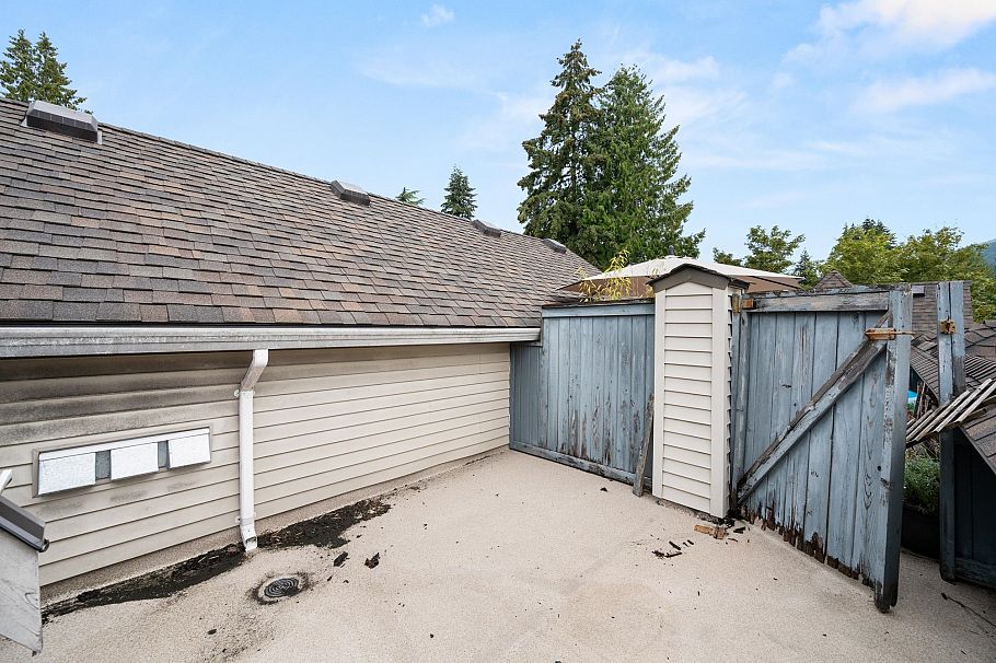 15 1005 Lynn Valley Road North Vancouver, BC - 30