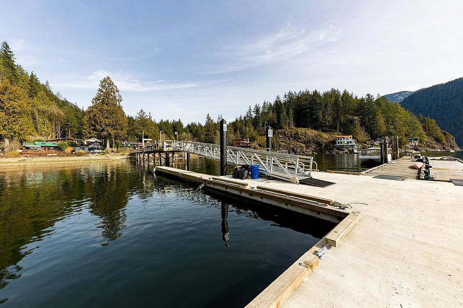 6 Brighton Beach North Vancouver, BC - 25