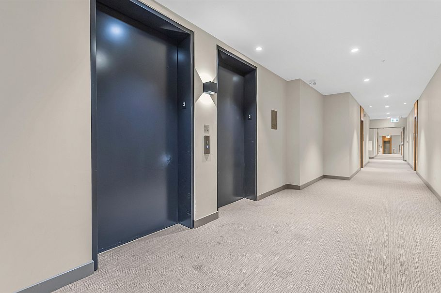 316 3581 Ross Drive Vancouver, BC - 5