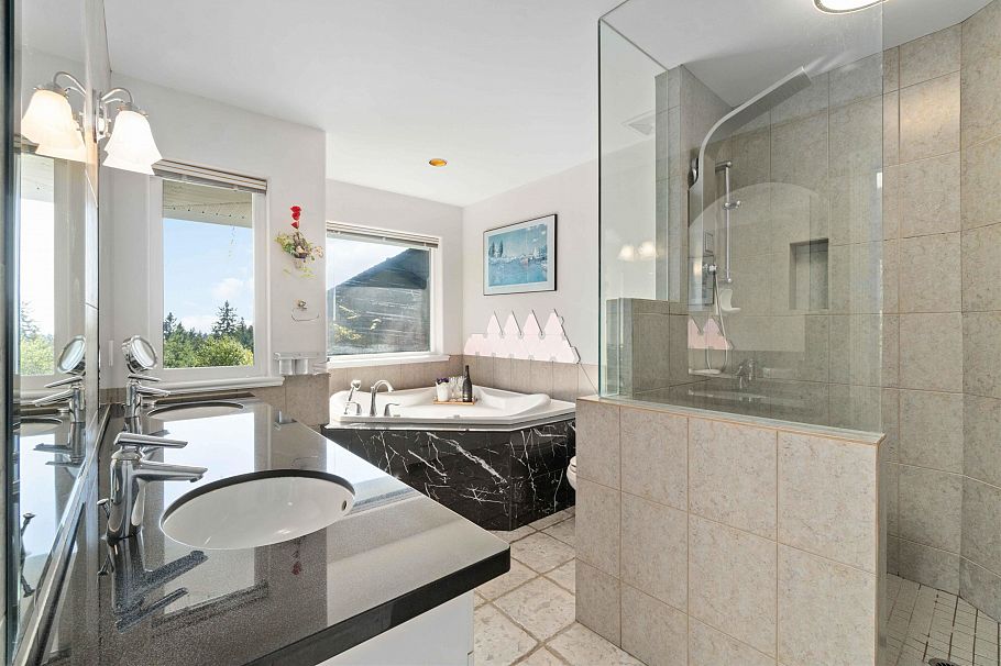 3866 Michener Way North Vancouver, BC - 29